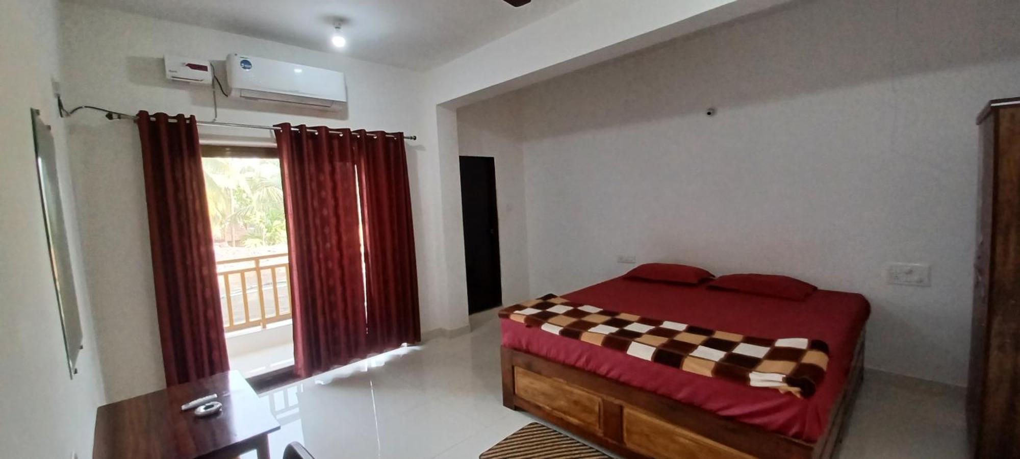 Prakash Holiday Inn Арамбол Екстериор снимка