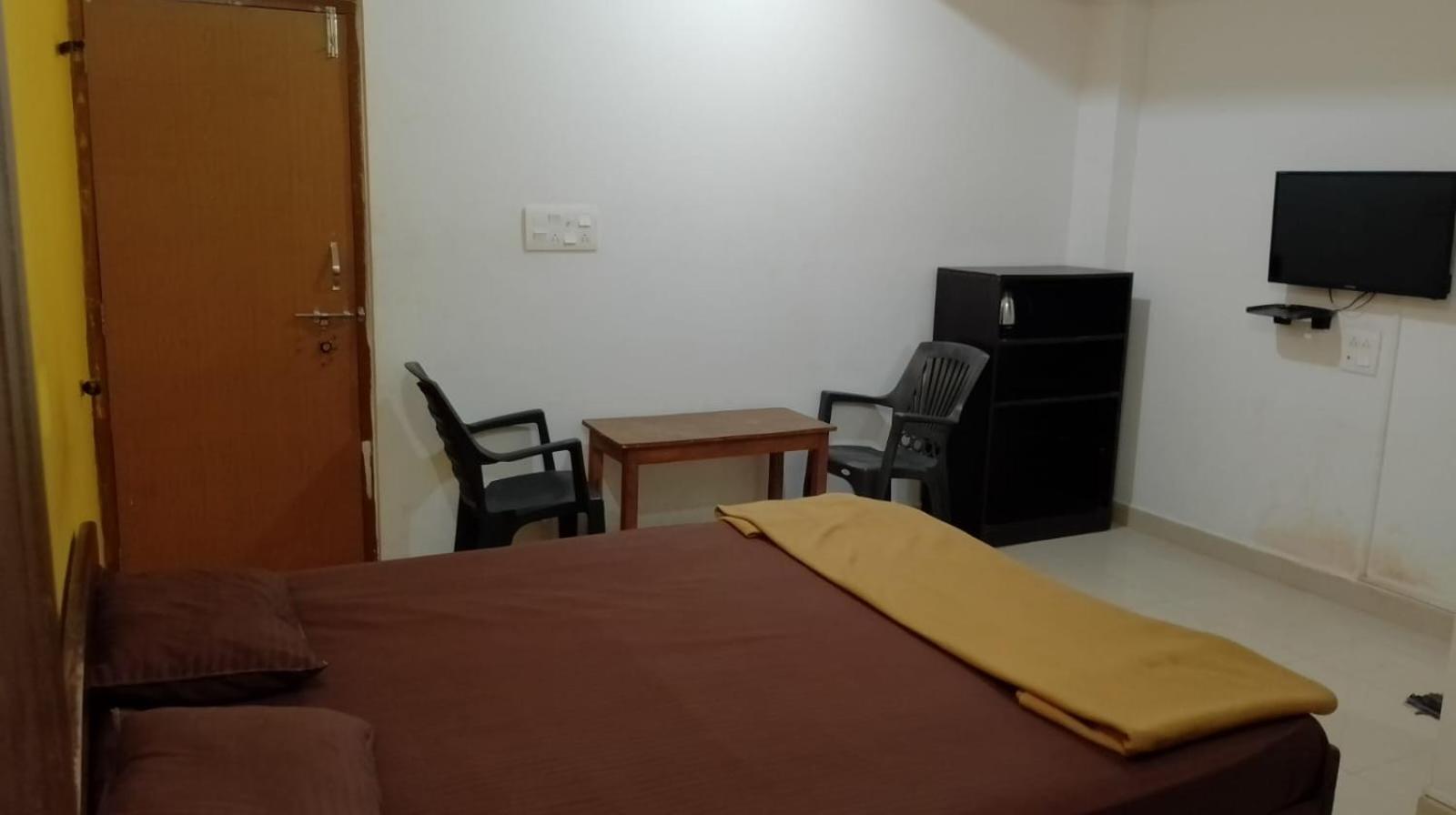 Prakash Holiday Inn Арамбол Екстериор снимка